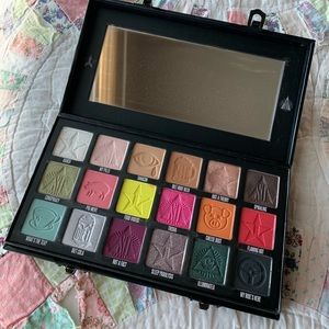 Conspiracy Palette (hardly used)